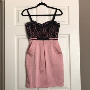 Lace pink dress